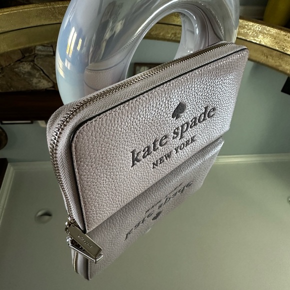 Bifold wallet - Picture 6 of 7